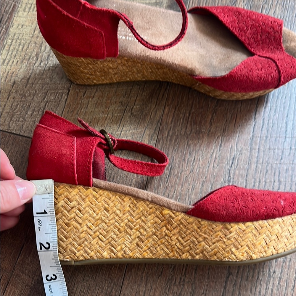 Stylish Red Sandals by Seychelles - Picture 5 of 8